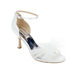 Badgley mischka white heels